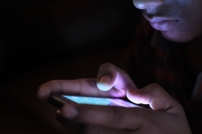 Short-Form Videos Like TikTok or Reels Are Linked to More Anxiety and Depression, But the Largest Meta-Analysis Yet Says the Problem Isn’t Time, It’s Dependency