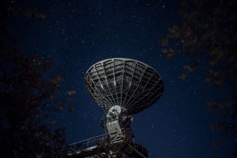Astronomers Listened for Alien Signals in a Quieter Corner of the Radio Sky and Heard Nothing