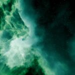 Can a star be green? A dead one says yes